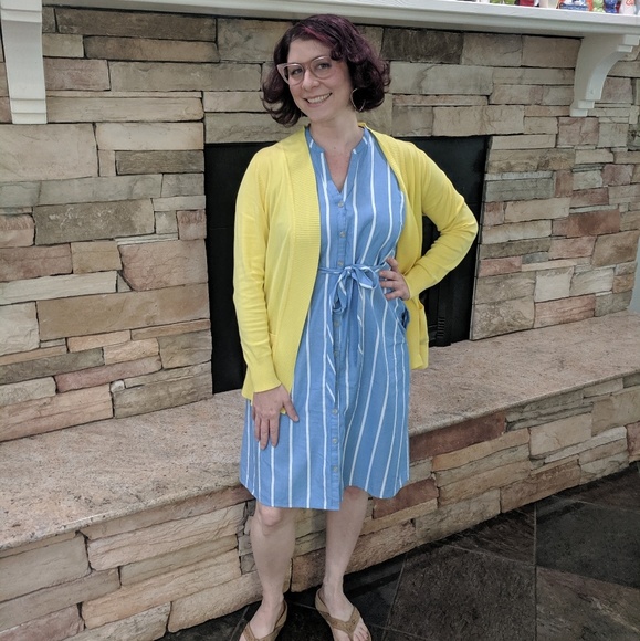 Meet your Posher, Niki - Picture 1 of 2